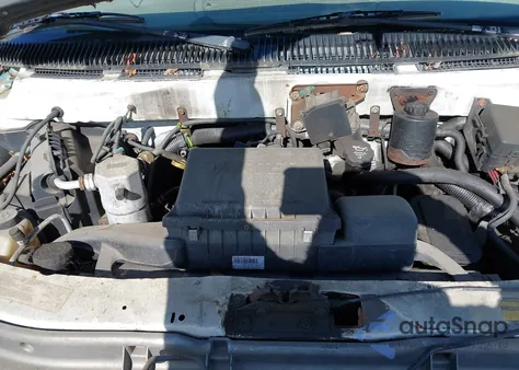 2005 Chevrolet Astro из США, поврежденный, VIN 1GCDL19X85B131607